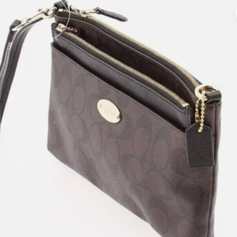 COACH Leather Wallet/ wristlet